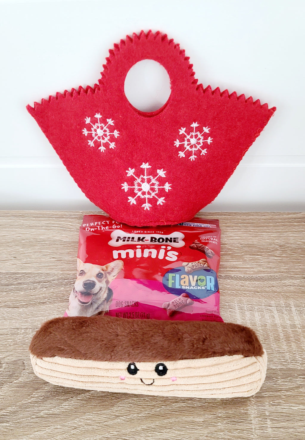 Signature Container Pet Gift Set -  Eclair theme